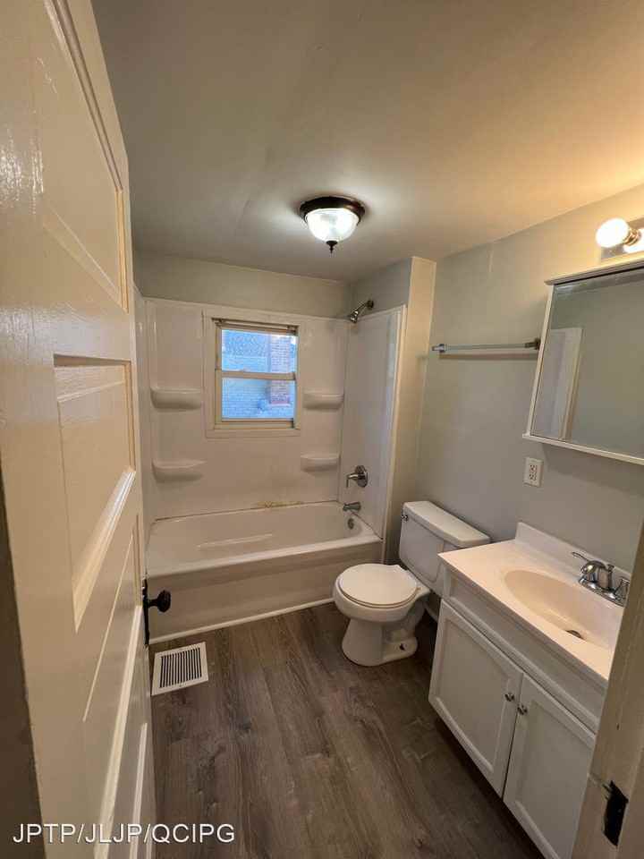3217 17th Ave - Photo 2 of 6