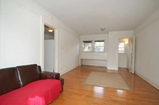 3404 Lynde St - Photo 2 of 10