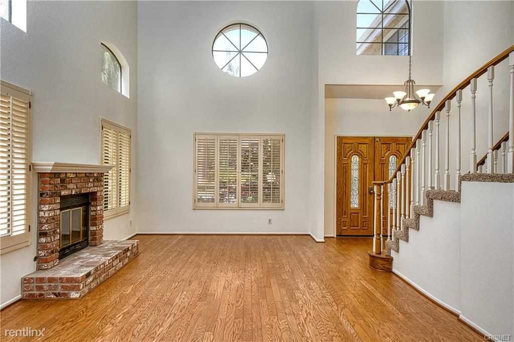 30028 Torrepines Pl - Photo 2 of 11