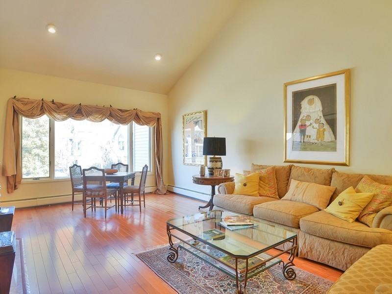 616 Fir Ct - Photo 2 of 25