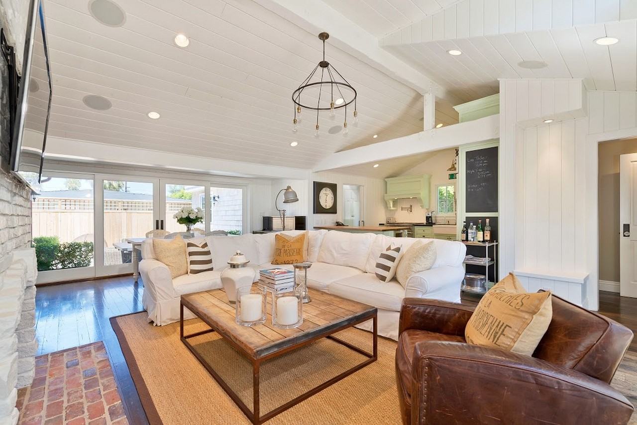 226 24th St - Photo 2 of 10