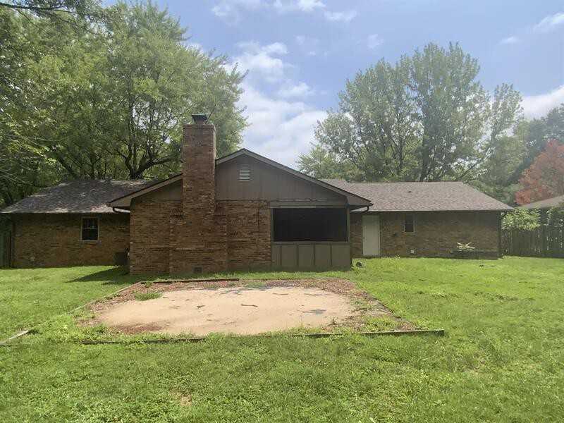 3 Saint Joseph Dr - Photo 3 of 28