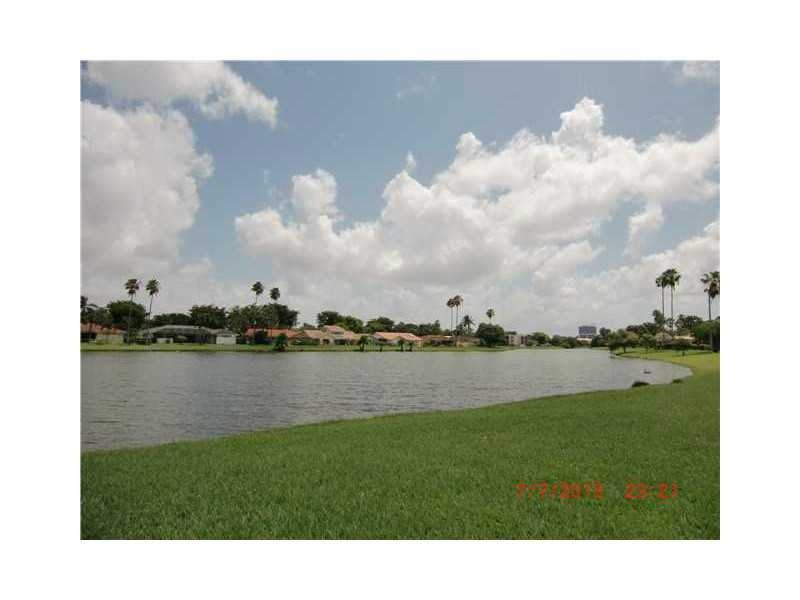10213 SW 1st Ct - Photo 3 of 11