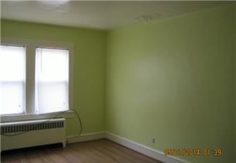 186 N Broadway - Photo 2 of 6