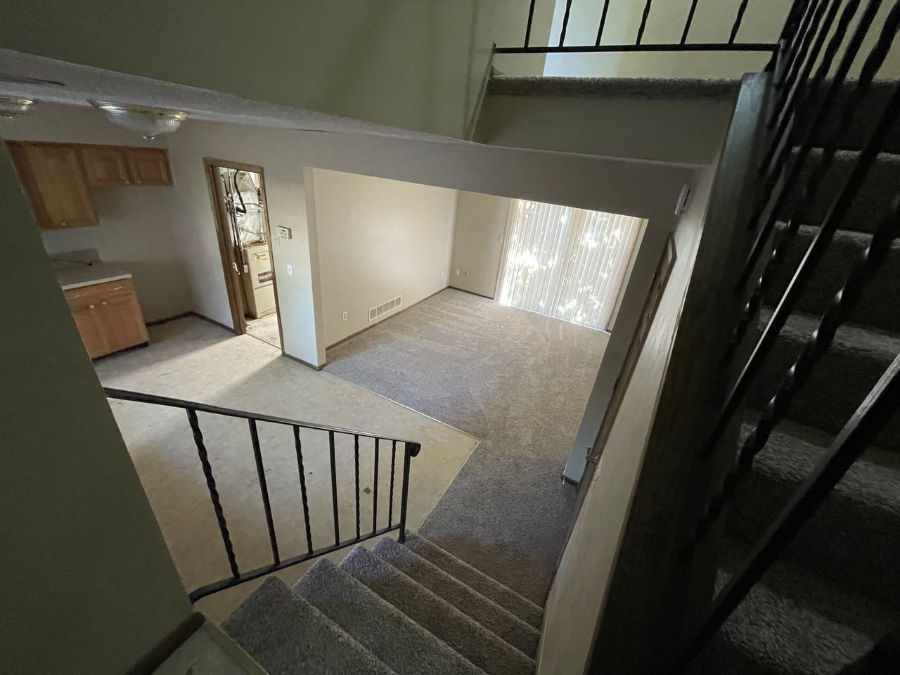 1766 Silver Bell Rd - Photo 2 of 10