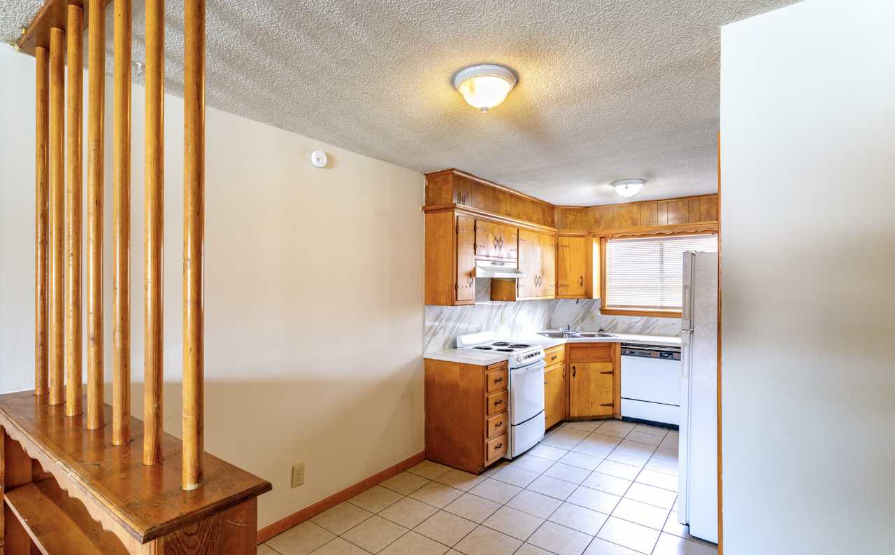 DEVILLE EAST APARTMENTS 1115 E 48th St, Tulsa, OK 74105 Zumper