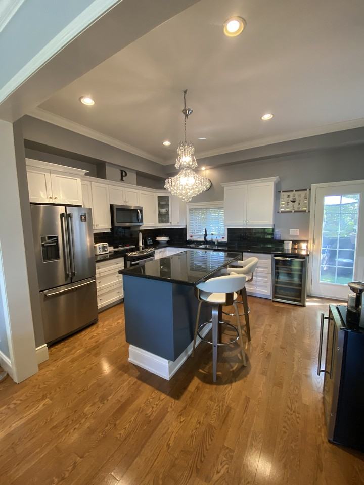 236 Randall Street - Photo 3 of 18