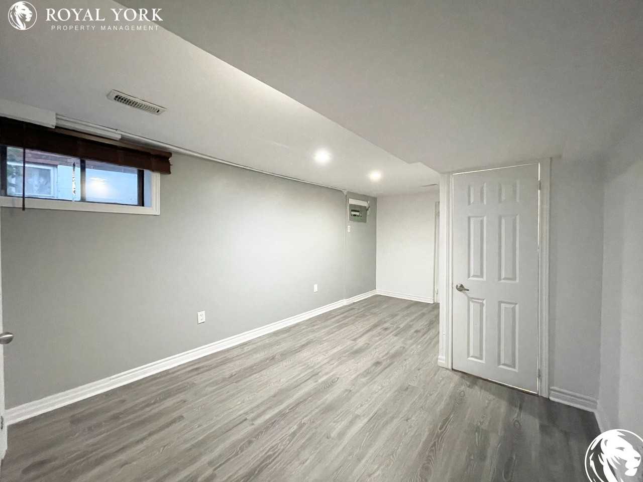 263 Fairridge Rd #2 - Photo 2 of 27