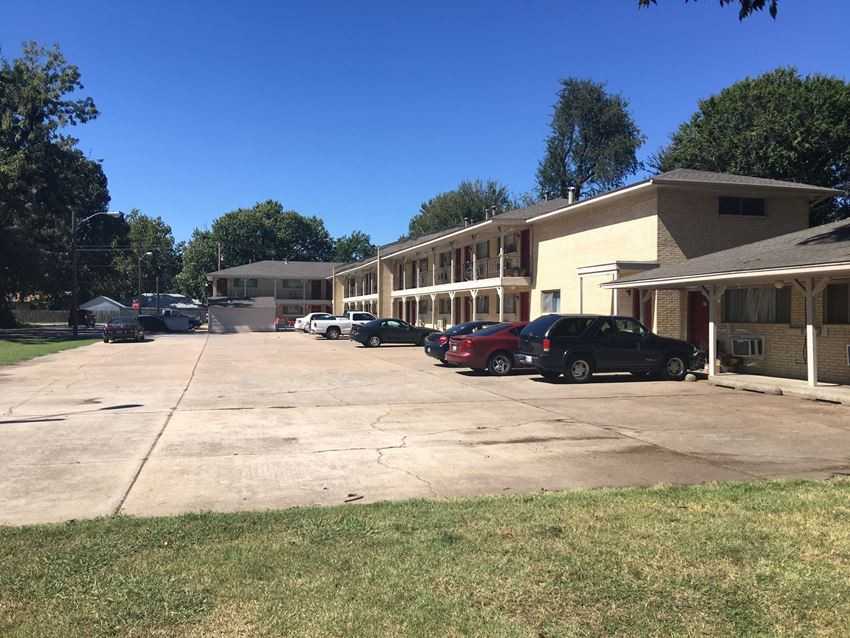 Bali West Apartments - Photo 3 of 14