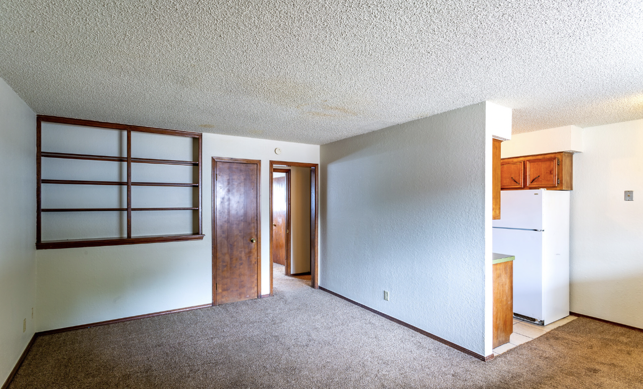 Bali West Apartments - Photo 6 of 14