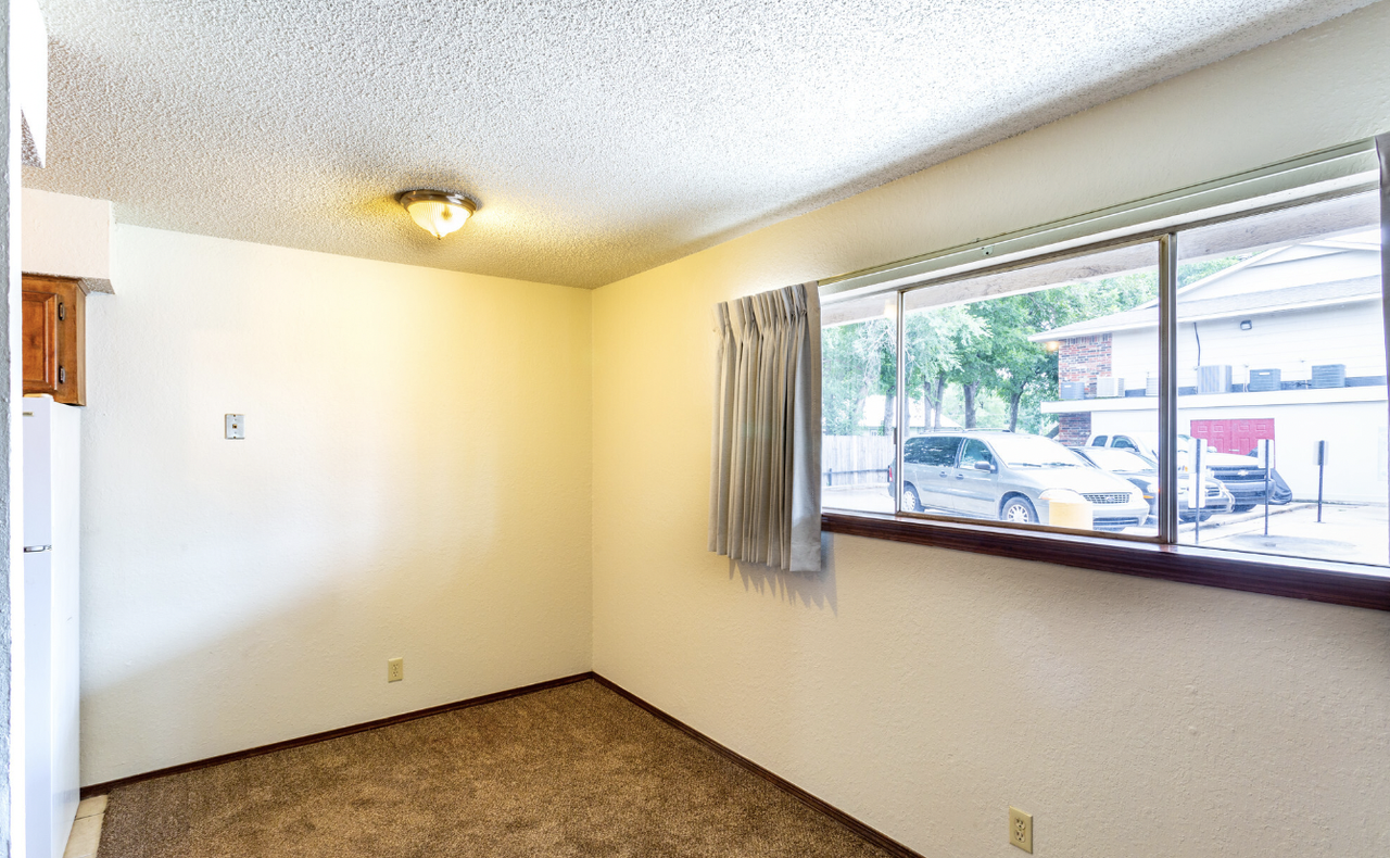 Bali West Apartments - Photo 7 of 14