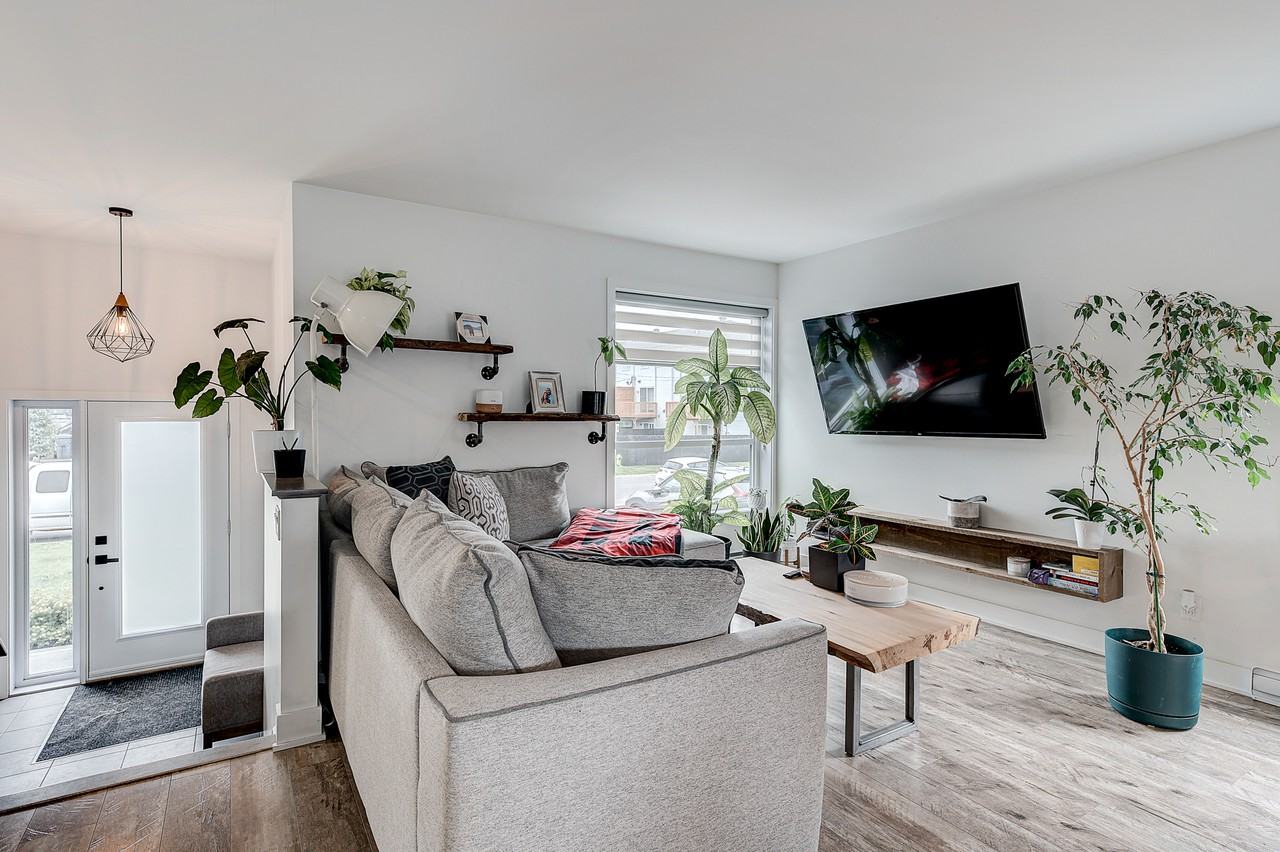 8960 Boulevard de Saint Canut - Photo 3 of 20