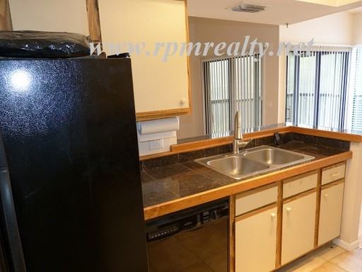 1322 Stearman Ct - Photo 2 of 16