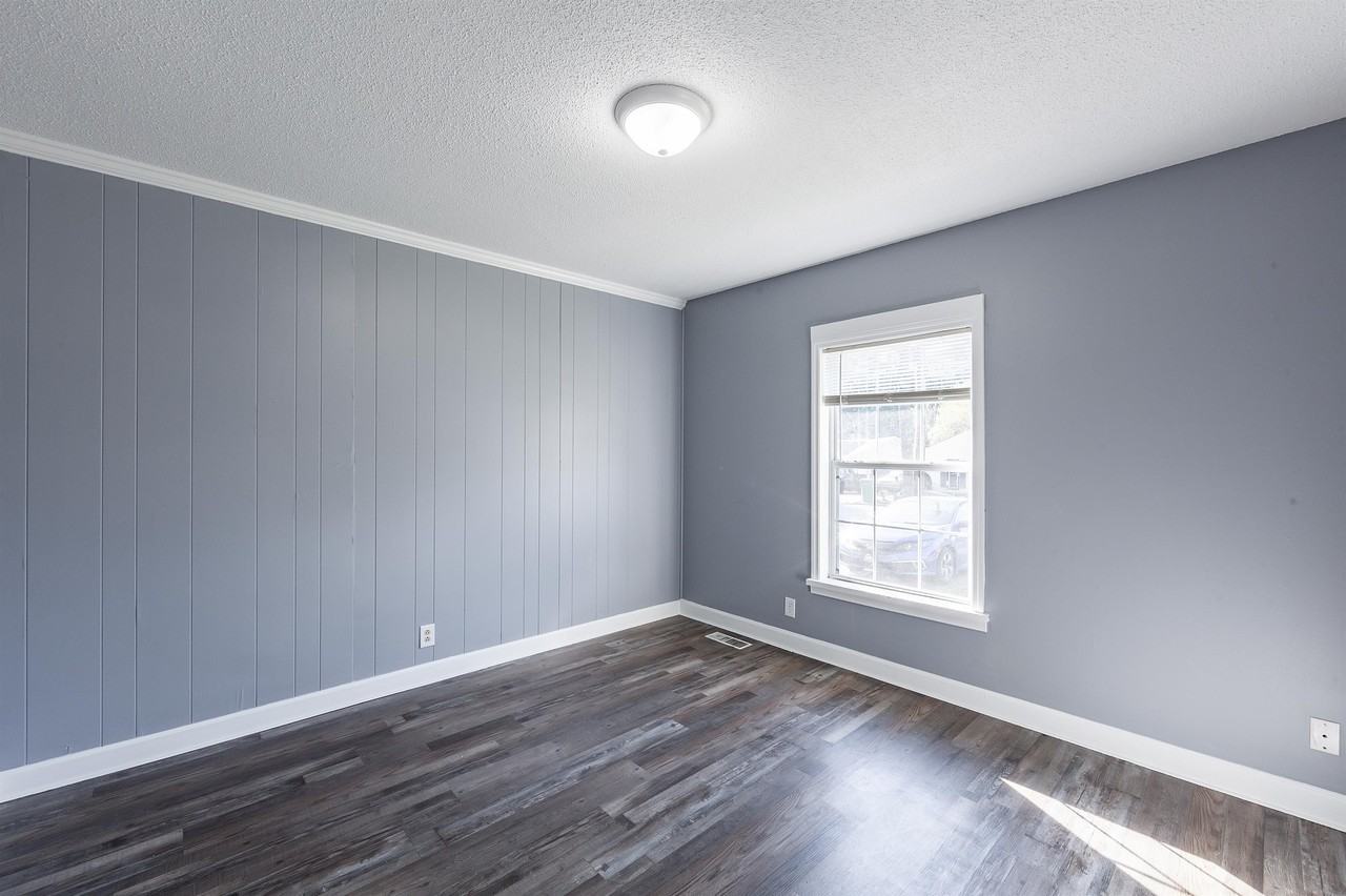 30 Carolane Dr #R - Photo 4 of 11