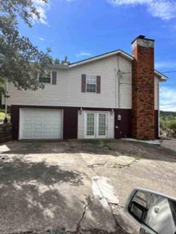 4 Amber Rd - Photo 2 of 12