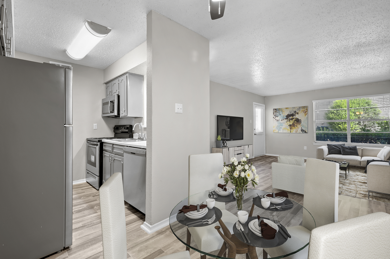 Point Loma Woods - Photo 2 of 7