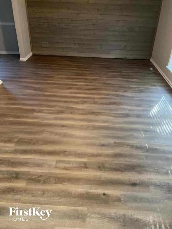 2016 E Cherokee Ln - Photo 3 of 12