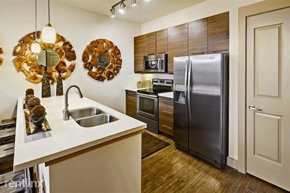 2200 N Lamar Blvd #J727 - Photo 3 of 6