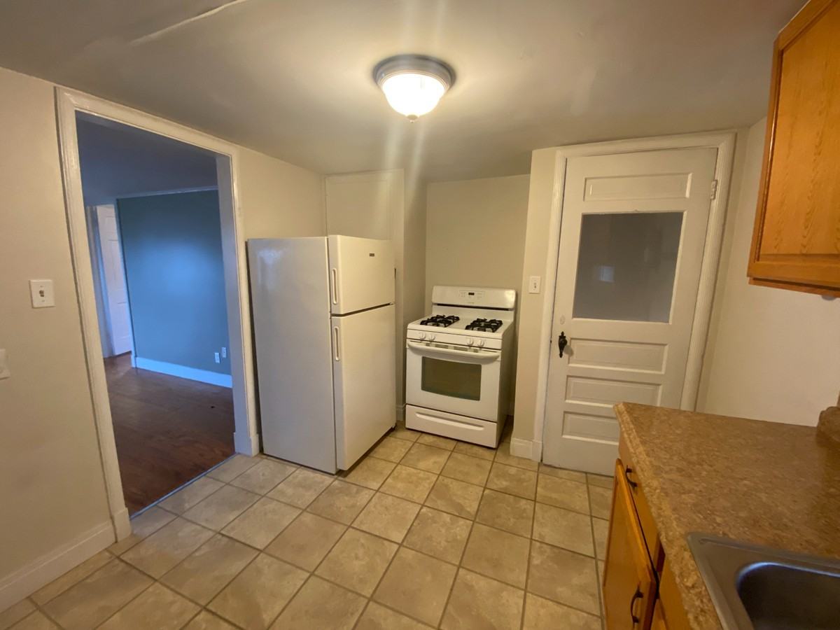 1418 S Delaware Ave #1 - Photo 6 of 11