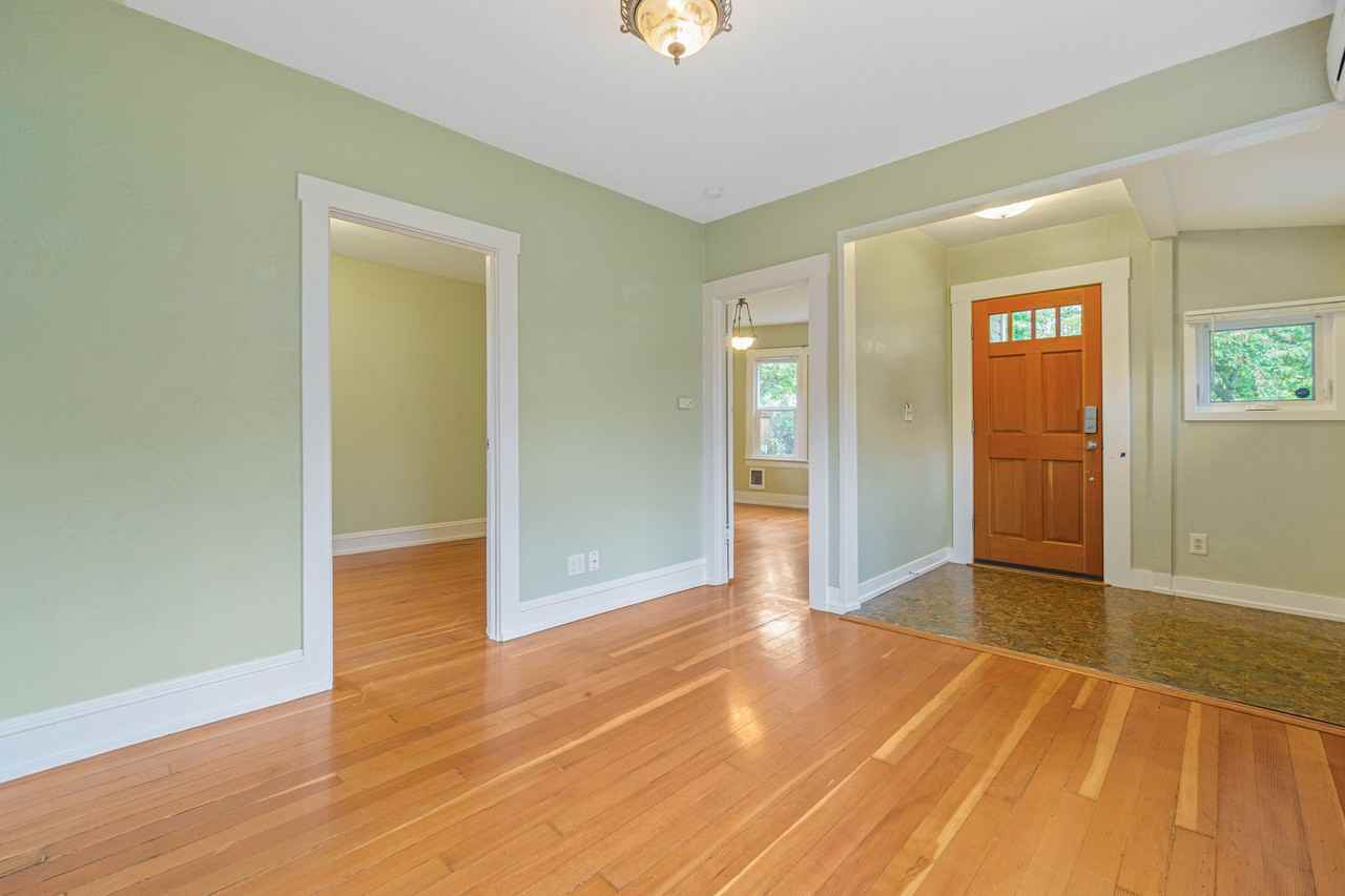 3251 S Hudson St #1 - Photo 3 of 18