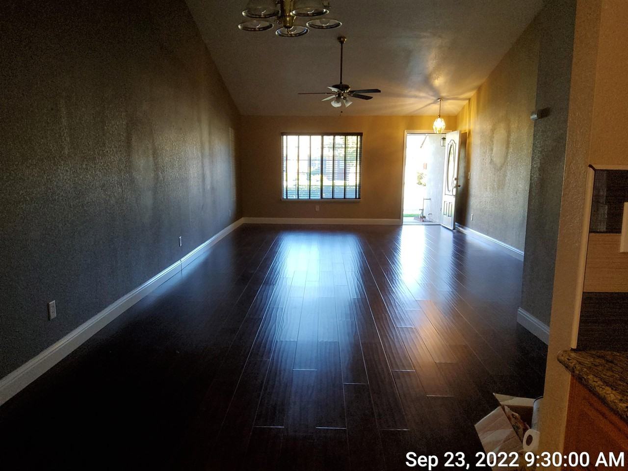1052 Courtyard Dr #1 - Photo 2 of 8