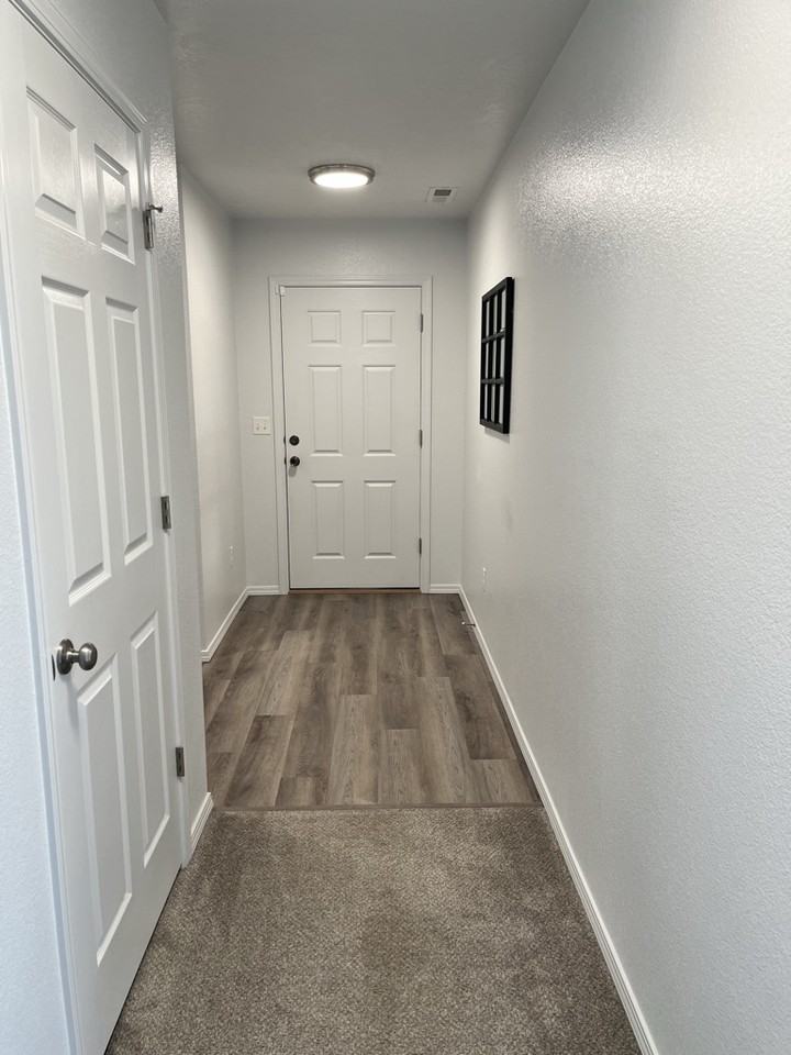 860 Sw Lago St #1 - Photo 4 of 18