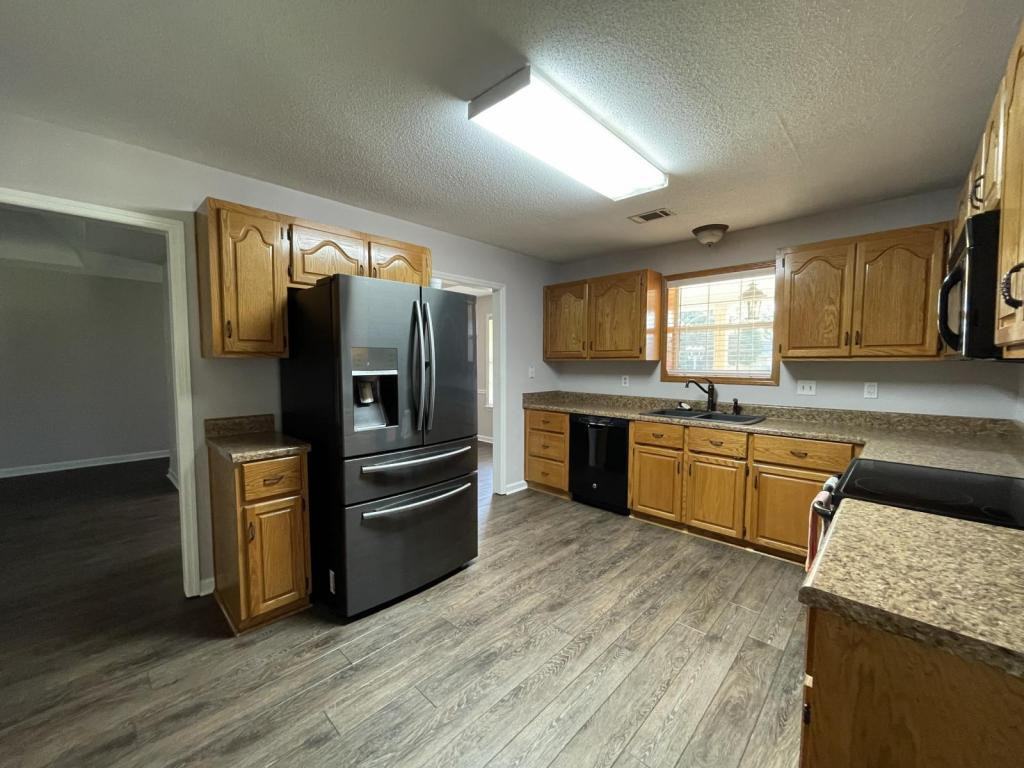 102 S Gala Ct - Photo 3 of 19