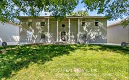 209 Nw Barr Rd #A - Photo 1 of 1