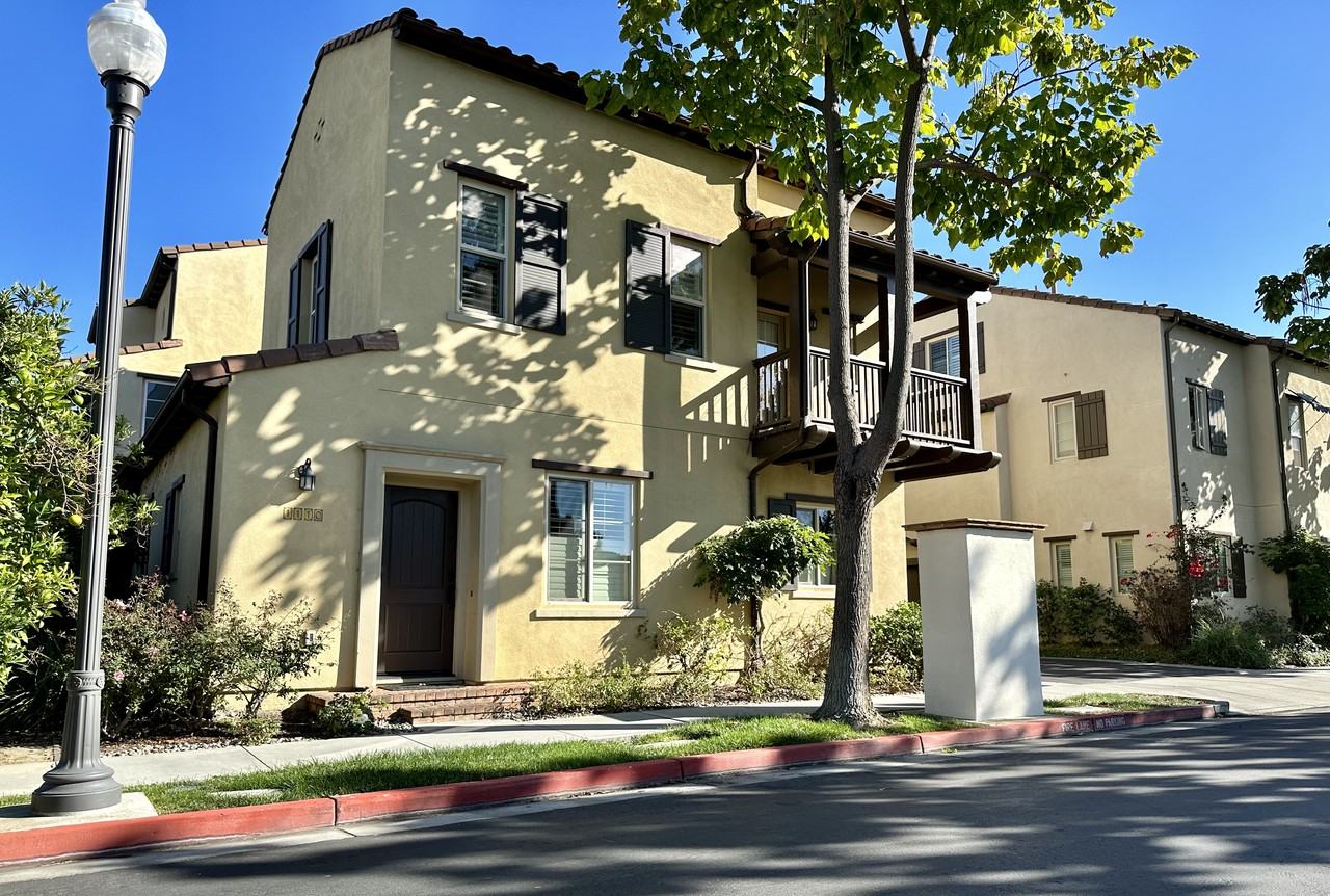 1110 Arbol Way - Photo 2 of 45