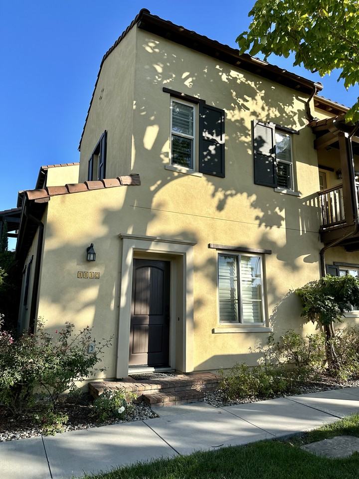 1110 Arbol Way - Photo 3 of 45