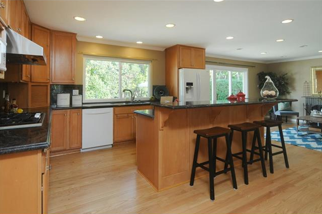 1335 Bright Oaks Ct - Photo 3 of 22