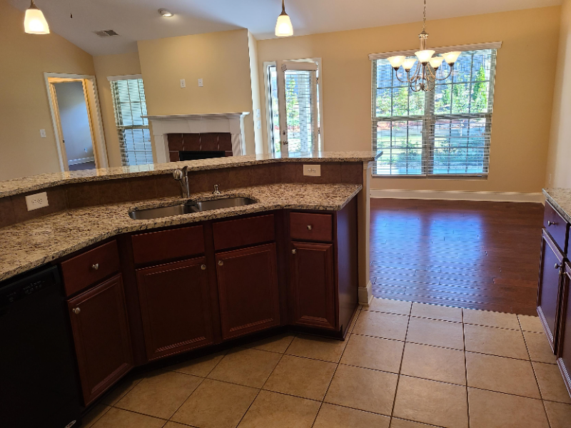 4808 Hidden Valley Ct - Photo 3 of 18