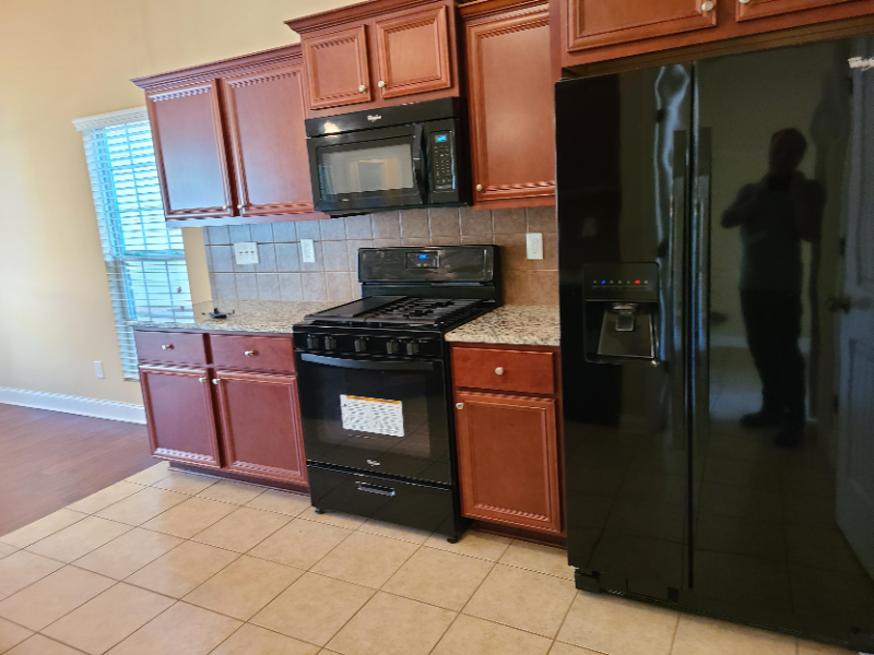 4808 Hidden Valley Ct - Photo 4 of 18