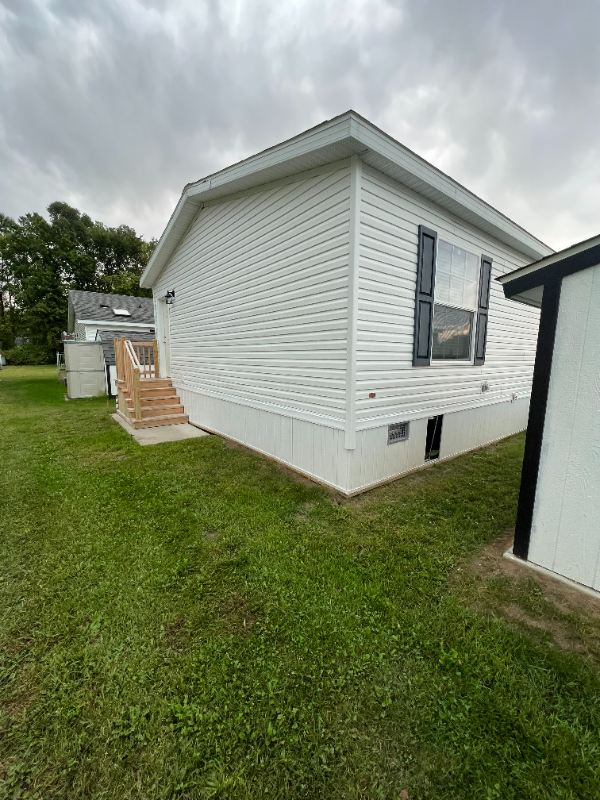 5684 Windjammer Ct - Photo 3 of 26