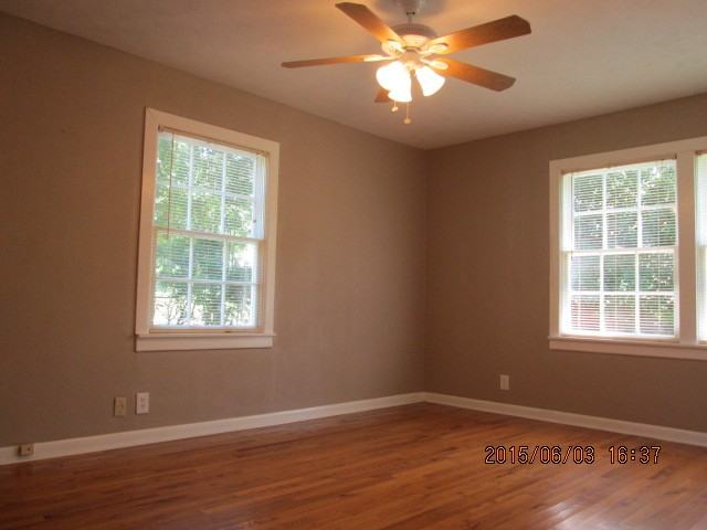 1821 Glenwick Dr - Photo 3 of 18