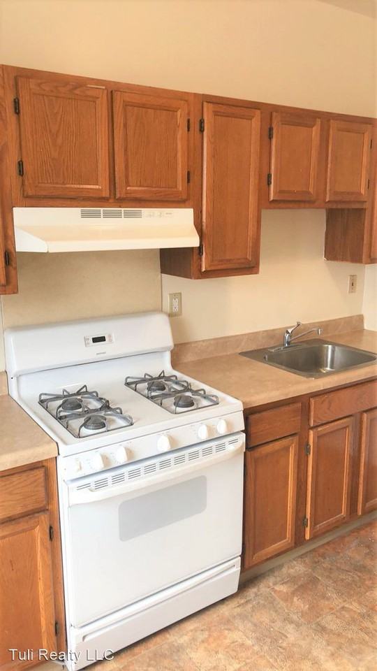 Palisades Towers 1 W. Palisades Blvd. Apartments in Palisades Park, NJ