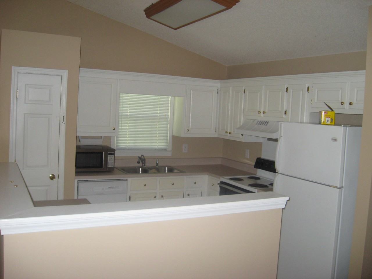 25 Graystone Dr - Photo 3 of 7