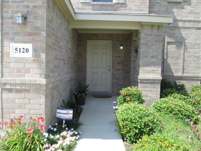 5120 Glen Eden Dr - Photo 3 of 30