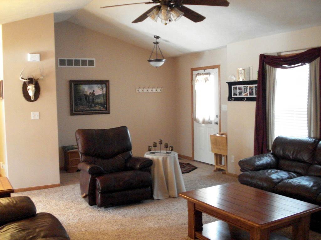 10918 Moske Cir - Photo 2 of 29