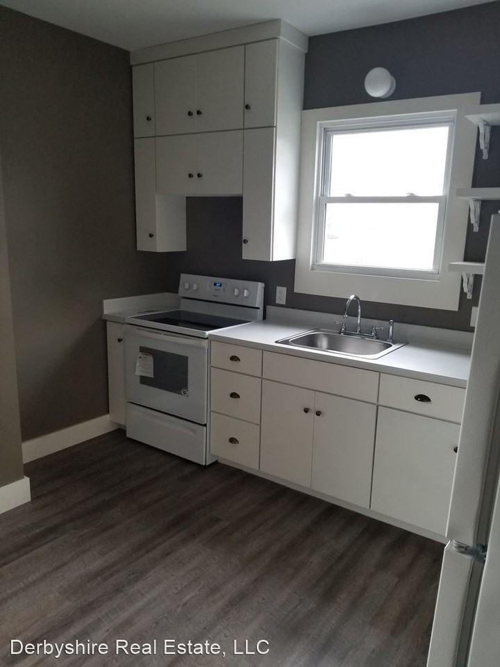 1129 Rivermont Ave - Photo 2 of 10