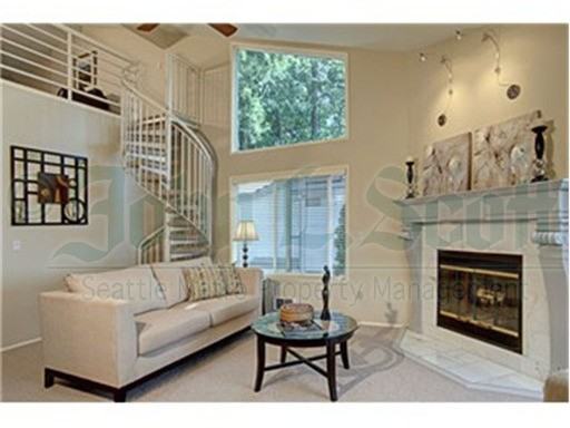 11721 NE 80th St - Photo 2 of 10