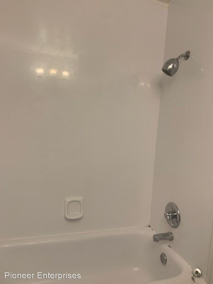 6117 Parkway Dr - Photo 2 of 11