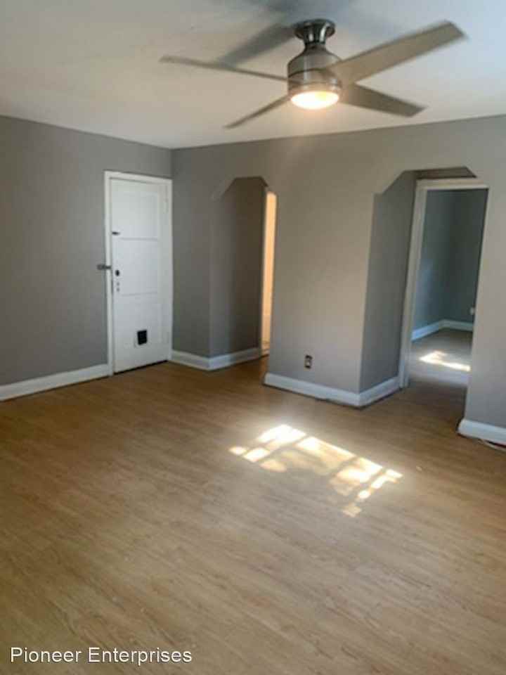 6117 Parkway Dr - Photo 3 of 11