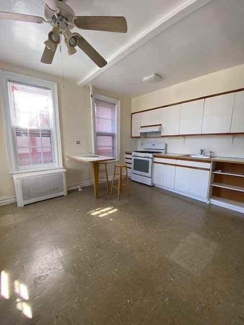 2111 Matthews Ave - Photo 2 of 11
