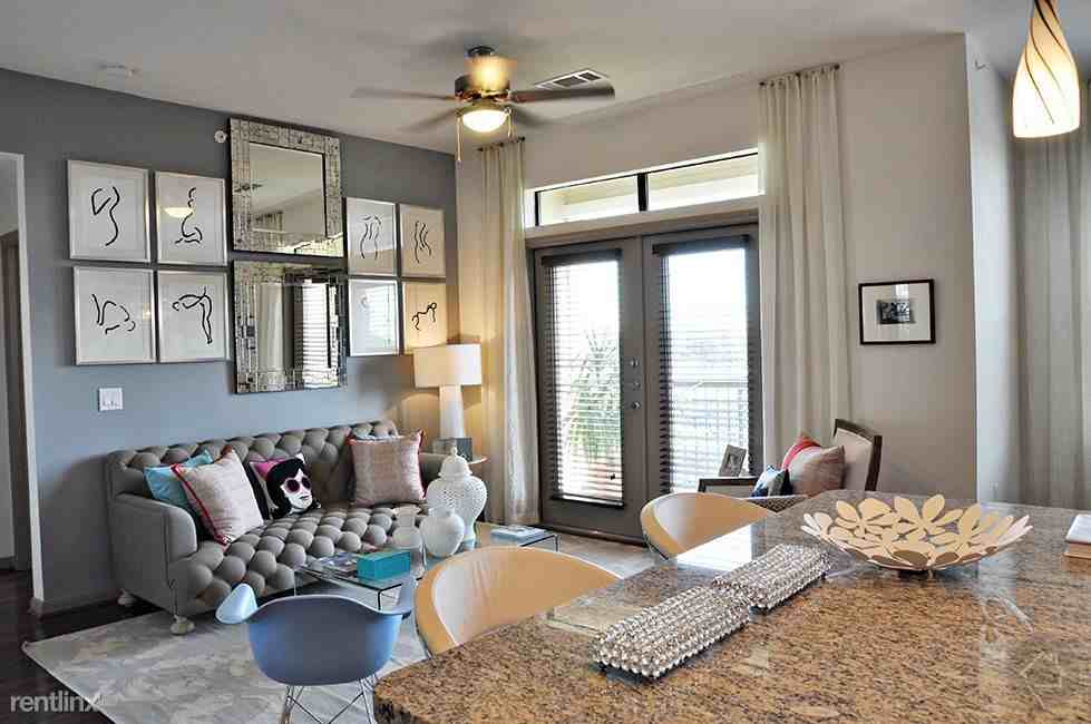 6030 - Photo 3 of 10