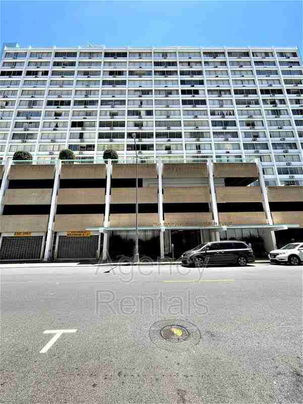 1560 Kanunu St #1304