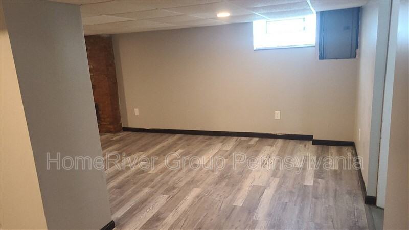 500 Highland Ave - Photo 3 of 15