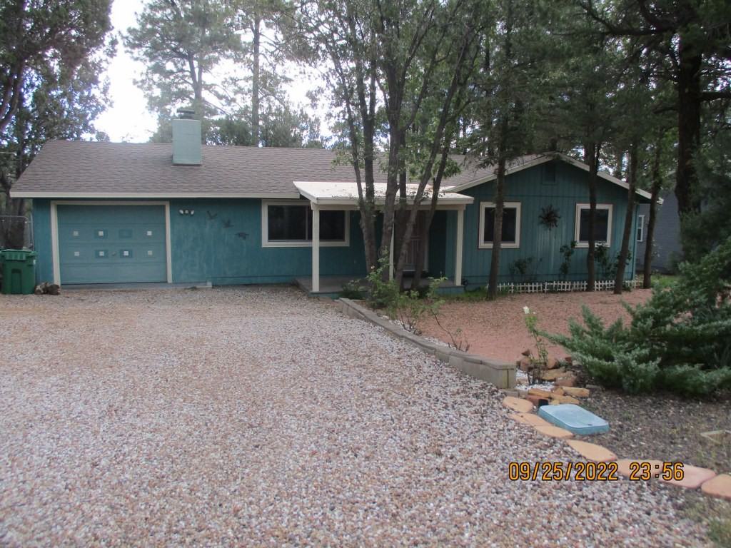 600 W Reidhead, Show Low, AZ 85901 3 Bedroom House for 2,100/month