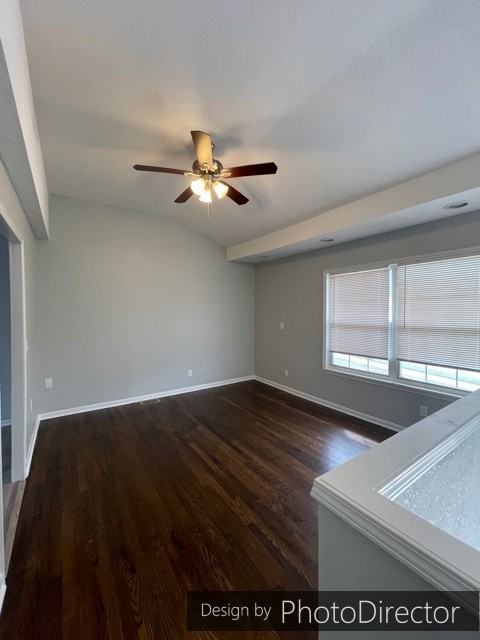 8316 Tauromee Ave - Photo 3 of 14