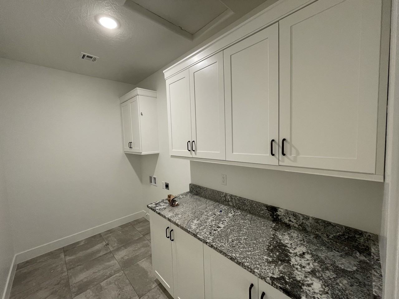 272 Nw - Photo 6 of 14